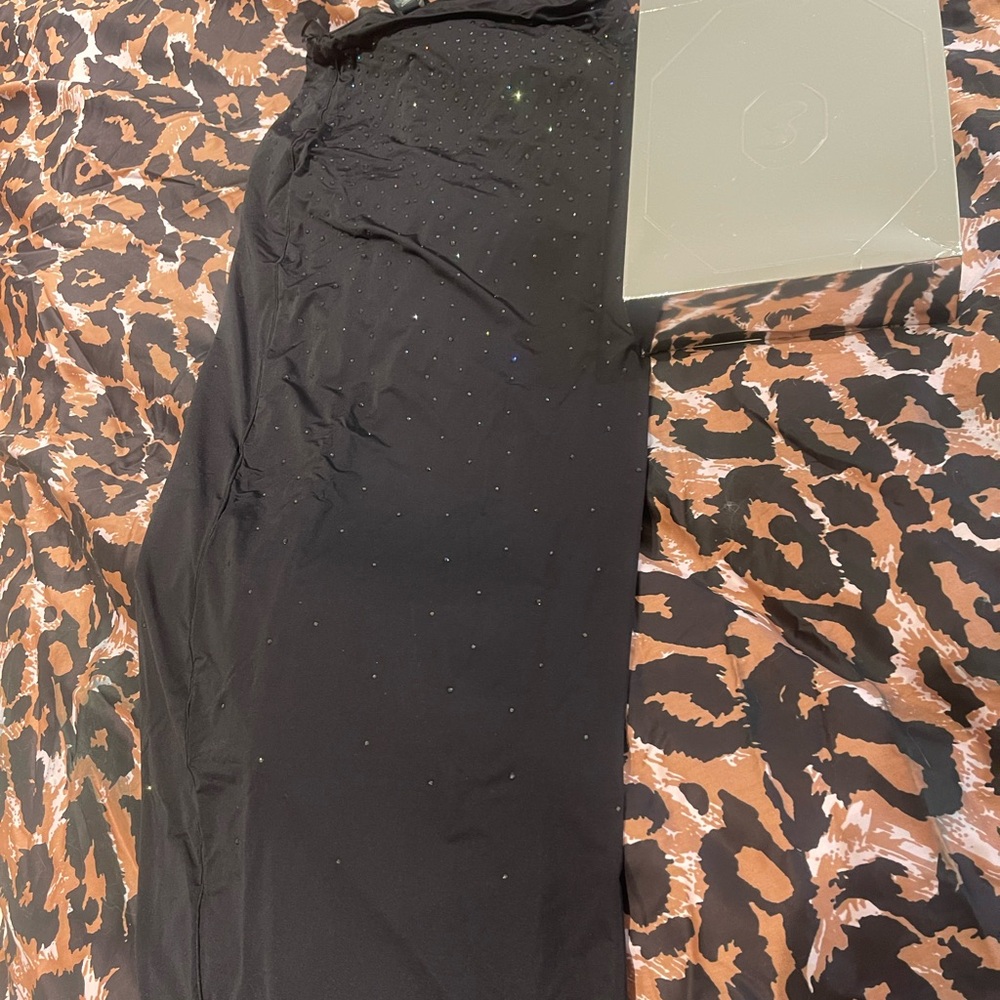 RARE! SKIMS x swavorvski skirt - Picture 4 of 5